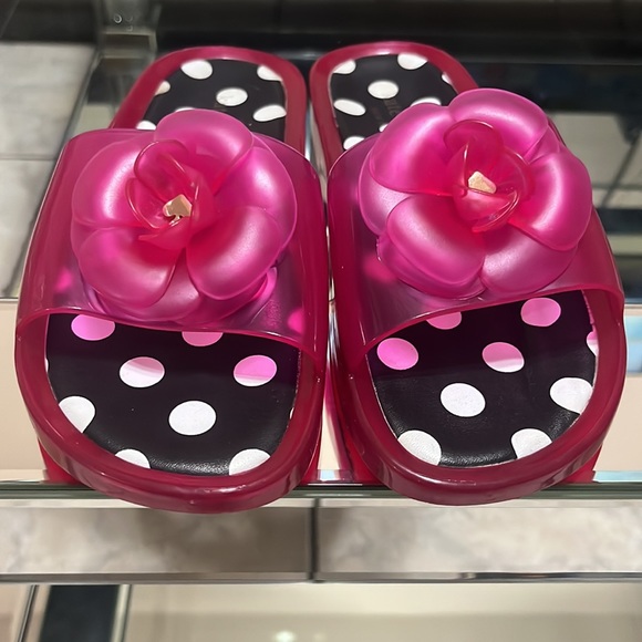 Kate Spade Splash Hot Pink Jelly Sandals - Picture 8 of 8
